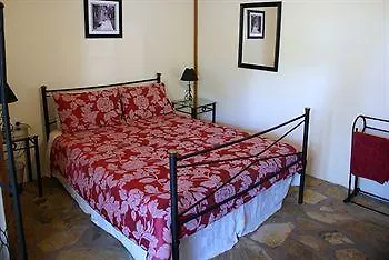 Bogie River Bush House Hotel Australia